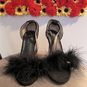 Black heels with fluff